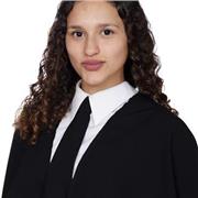 Estudiante de educación infantil,  daría las clases de repaso a alumnos de primaria e inferior.